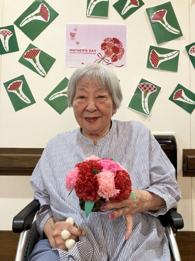 「まあ綺麗!」「初めて塗ったよ。」と言われた方も笑顔