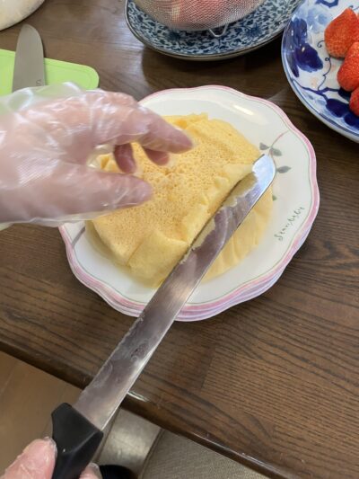 形を整えて、横半分にカット