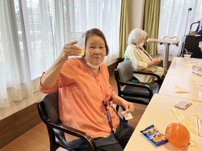 千本くじを引く様子