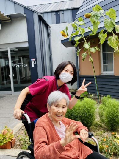 利用者様とひまわり
